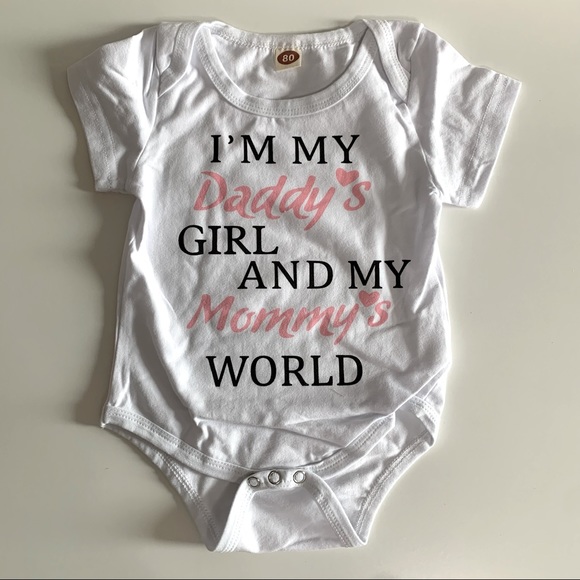 🌱2 for $15🌱Ruffle shorts, onesie, & headband set - Picture 2 of 7